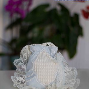 Bolso 268 Beatriz Montero azul con detalles blancos para comunión