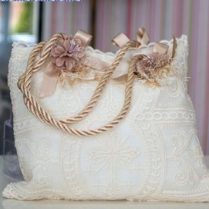 Bolso de comunión con detalles en dorado 118 de Mon Air