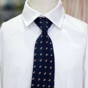 Corbata varones 053 azul marino con dibujos de scalpers