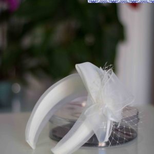 Felpa 260 blanca con lazo a juego para comunión