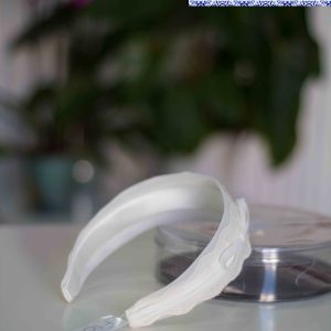 Felpa fina 265 blanca con lazo pequeño para comunión