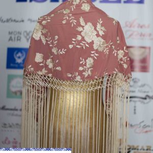 Mantoncillo de flamenco 032 para mujer rosa viejo con flores beige