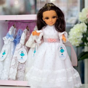 Muñeca con vestido de comunión 004 de Artesanía de la Torre 2020
