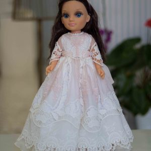 Muñeca con vestido de comunión 205 de Mercedes de Alba